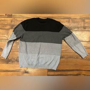 SHEIN Men's Black and Gray Colorblock Crewneck Sweater 4XL
100% polyester